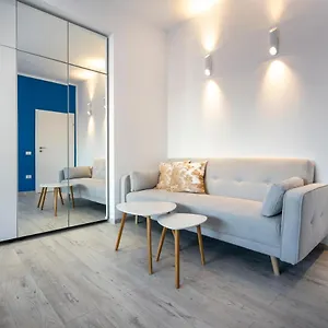 https://blue-design-apartament-in-magheru.bucharesthotelsnow.com