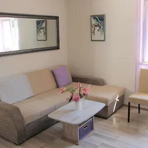  Apartment Marica